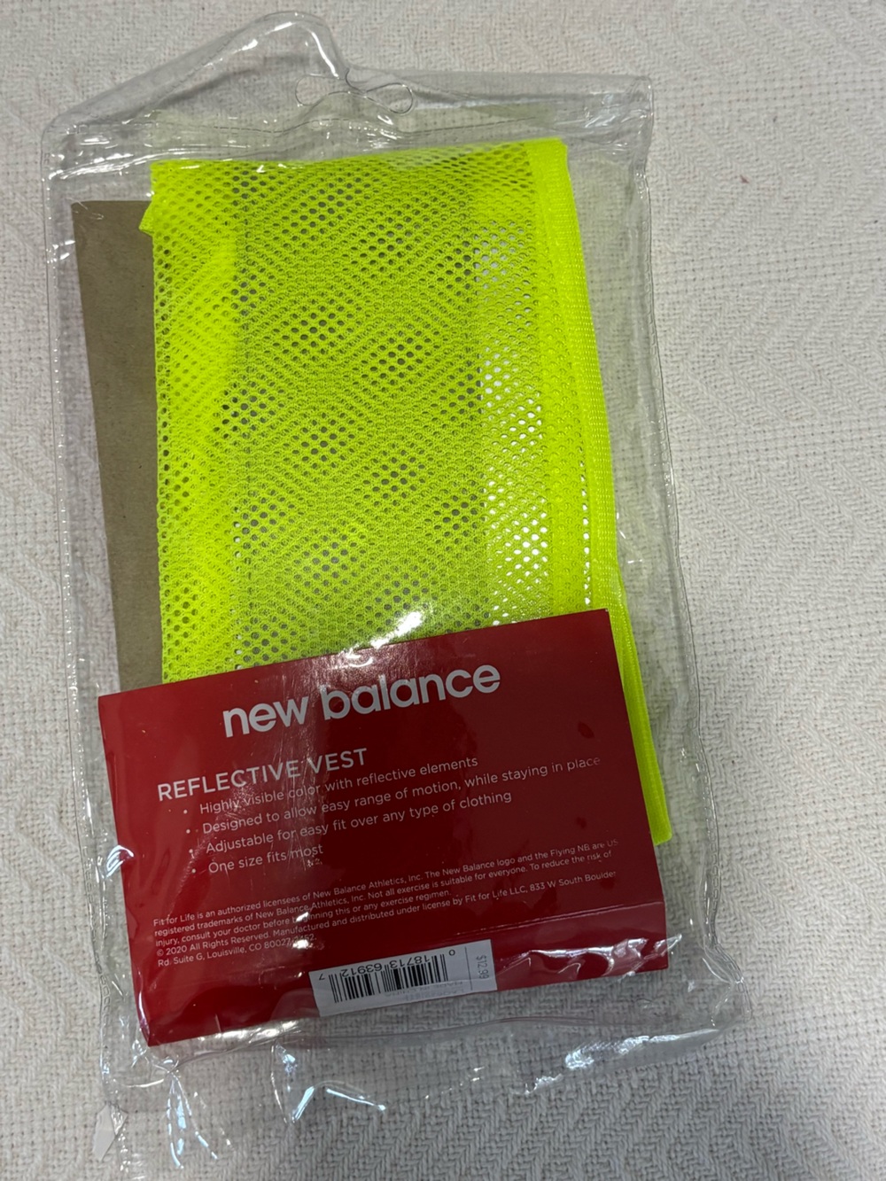 New Balance High-Visibility Safety Vest in Neon Yellow and Gray - Picture 4 of 7